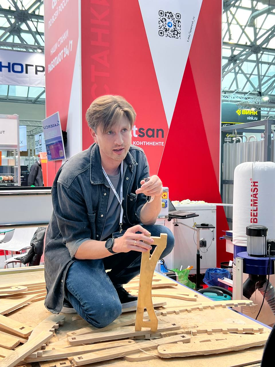 Блогер GORDEEN на выставке Реклама-2024