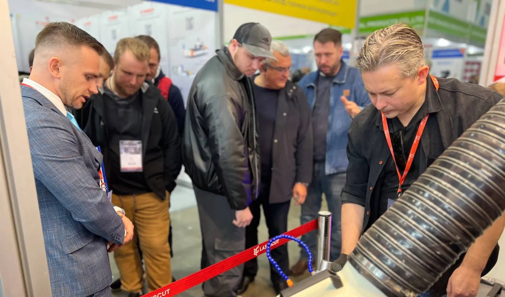 Lasercut на выставке Weldex