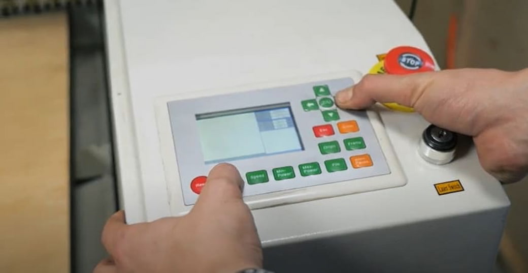 Система управления лазерного СО2 станка