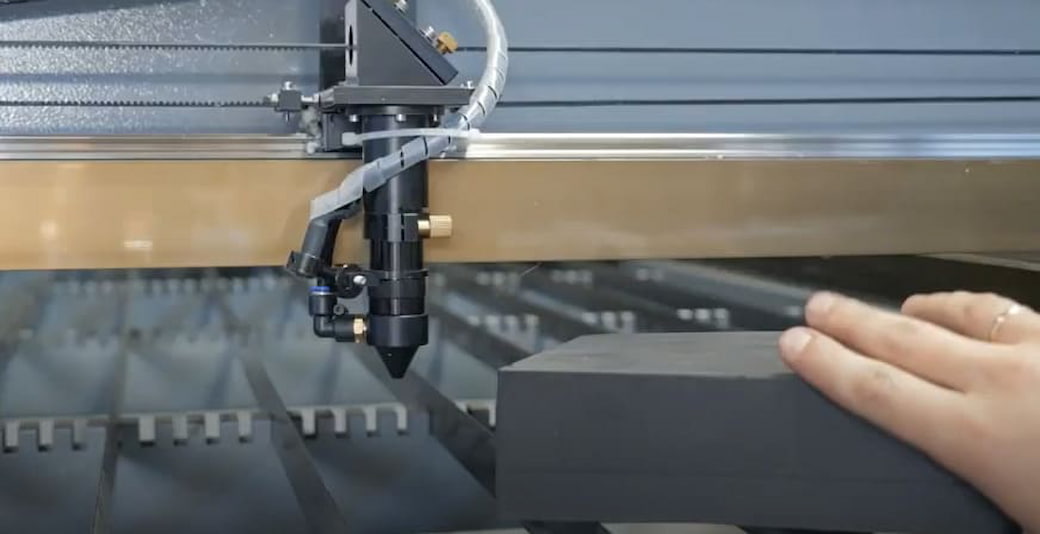 Лазерная резка поролона