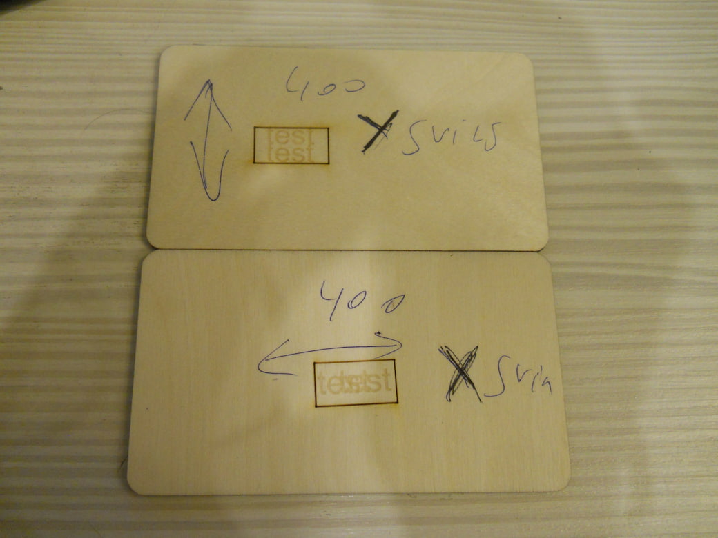 Однонаправленная гравировка на фанере