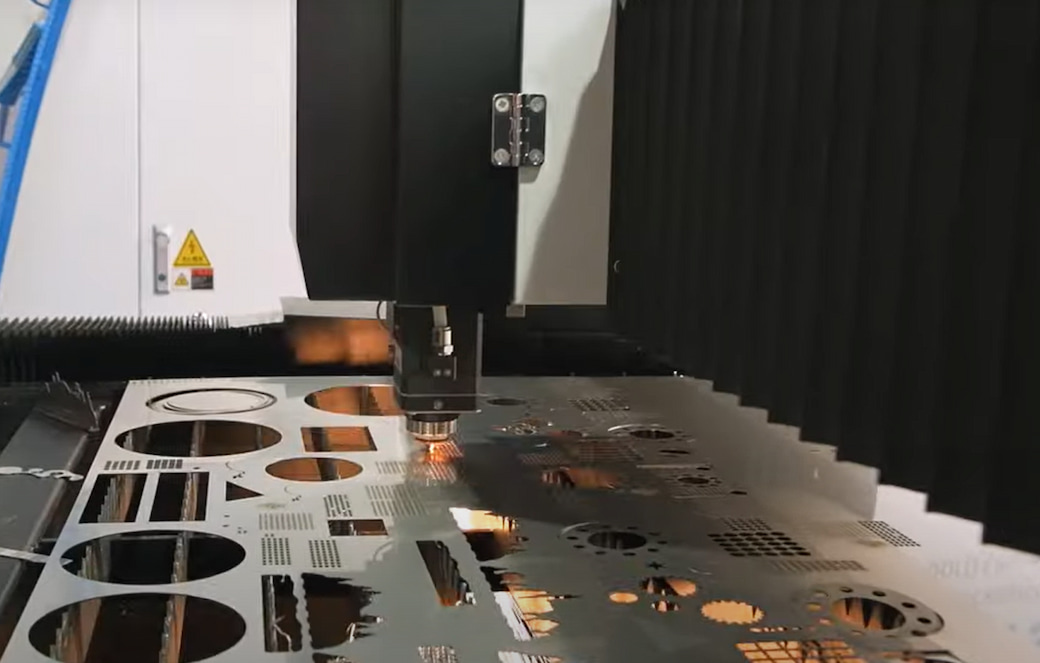 резка металла на станке с ЧПУ