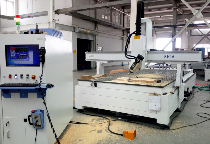 Превью 2 к 4-осевой фрезерный станок QUICK KH4A