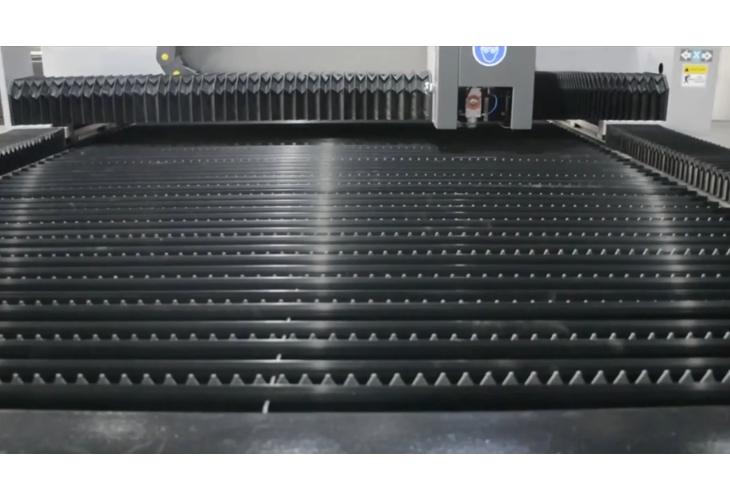 Превью 2 к Лазерный станок по металлу и неметаллу Zerder 1325 COMBI