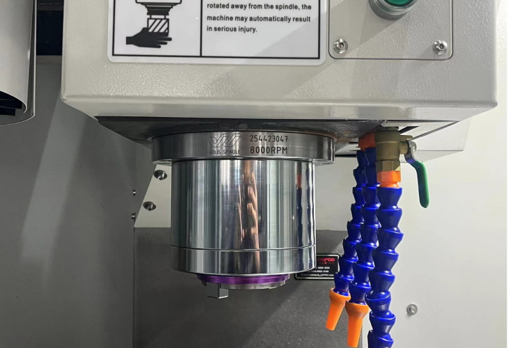 Превью 4 к Вертикальный фрезерный станок с ЧПУ VMC 600