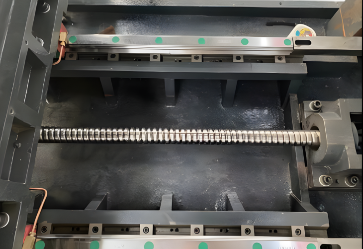 Превью 7 к Вертикальный фрезерный станок с ЧПУ VMC 640