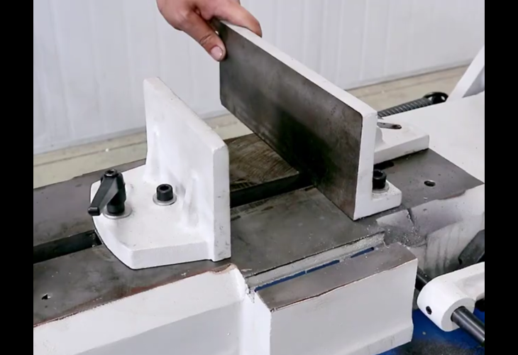 Превью 7 к Ленточнопильный станок по металлу BS712N