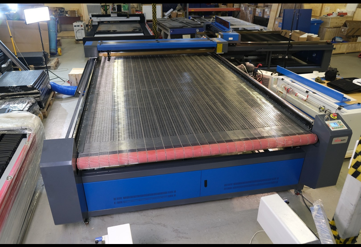 Превью 13 к Лазерный станок WATTSAN 1830 CONVEYER