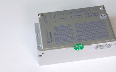 Видеообзор драйвера шагового двигателя YAKO YKD2405M