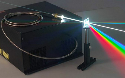 Волоконный лазер: как устроен, сравнение с СО2 лазером, преимущества и недостатки