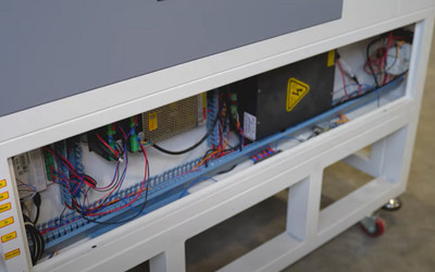 Как выбрать блок розжига для лазерной трубки? Советы по эксплуатации и настройке блока высокого напряжения.